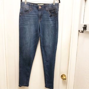 Democracy “Ab”technology Size 10 Medium Wash